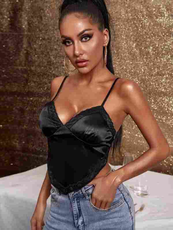 size L Black assymetrical hem top